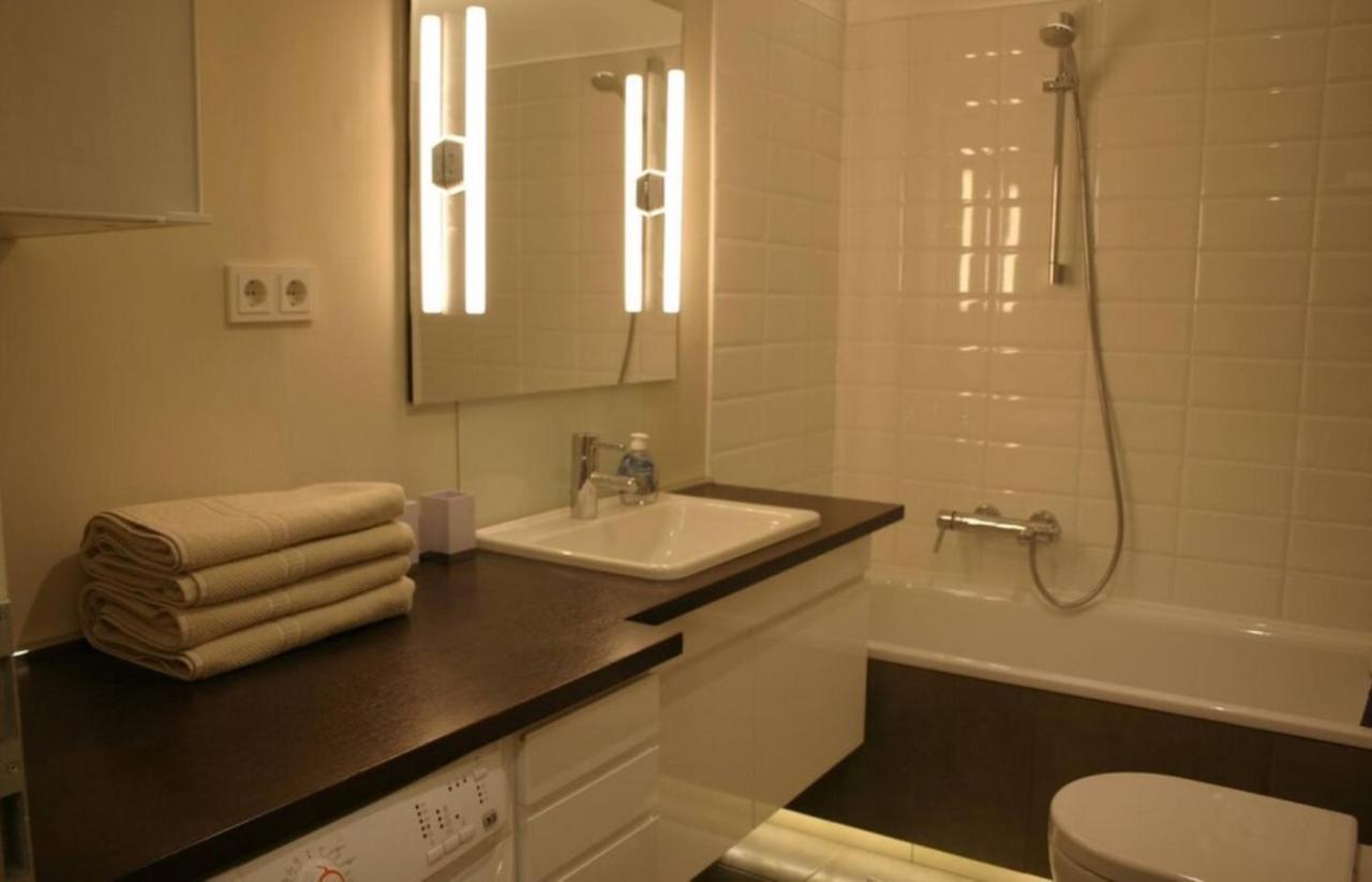 Orangehomes One Bedroom Modern In The Center *