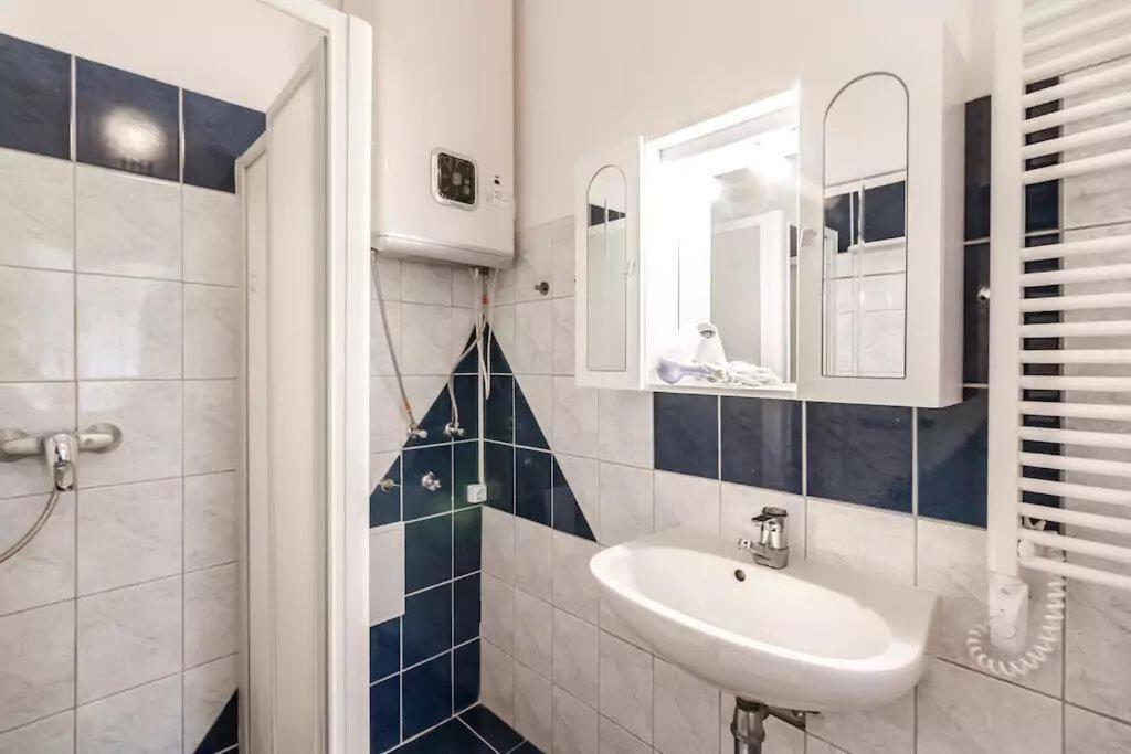 Apartment Quiet Just 10 Minutes From The Center Budapest