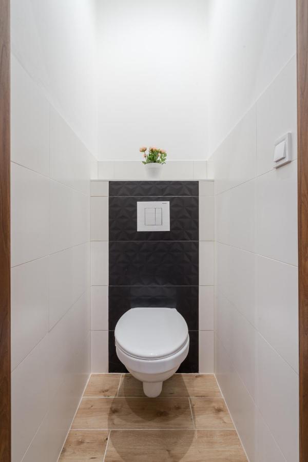 Lejlighed 3 Bedrooms Bright Flat In The Heart Of The -free Parking Need Reservation *
