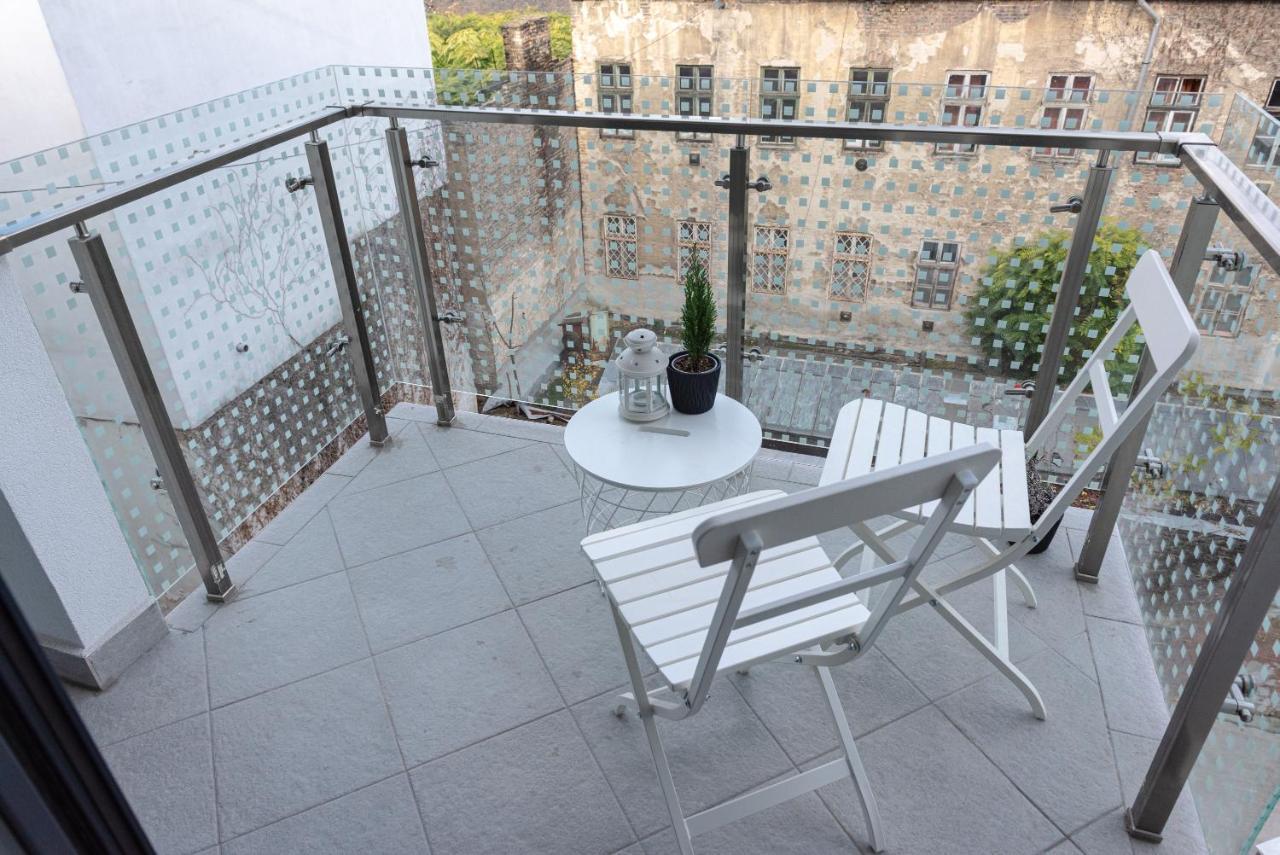 Dob36 With Free Private Parking And Balcony Apartamento *