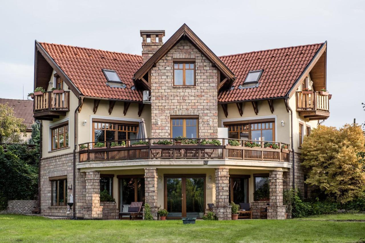 Villa Private With Indoor Pool Budapest