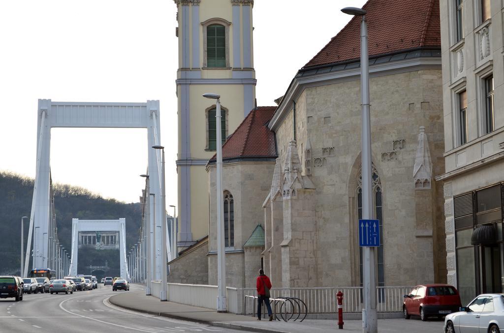 Central Square Budapešť