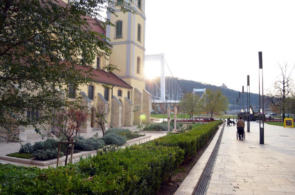 Central Square Apartamento