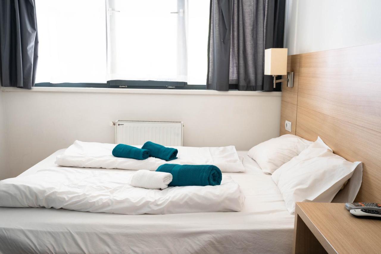 Wow Hostal *