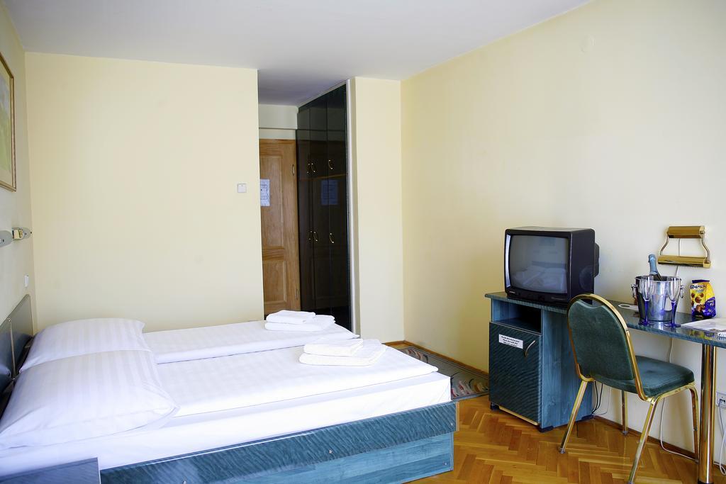 Bara Budapest
