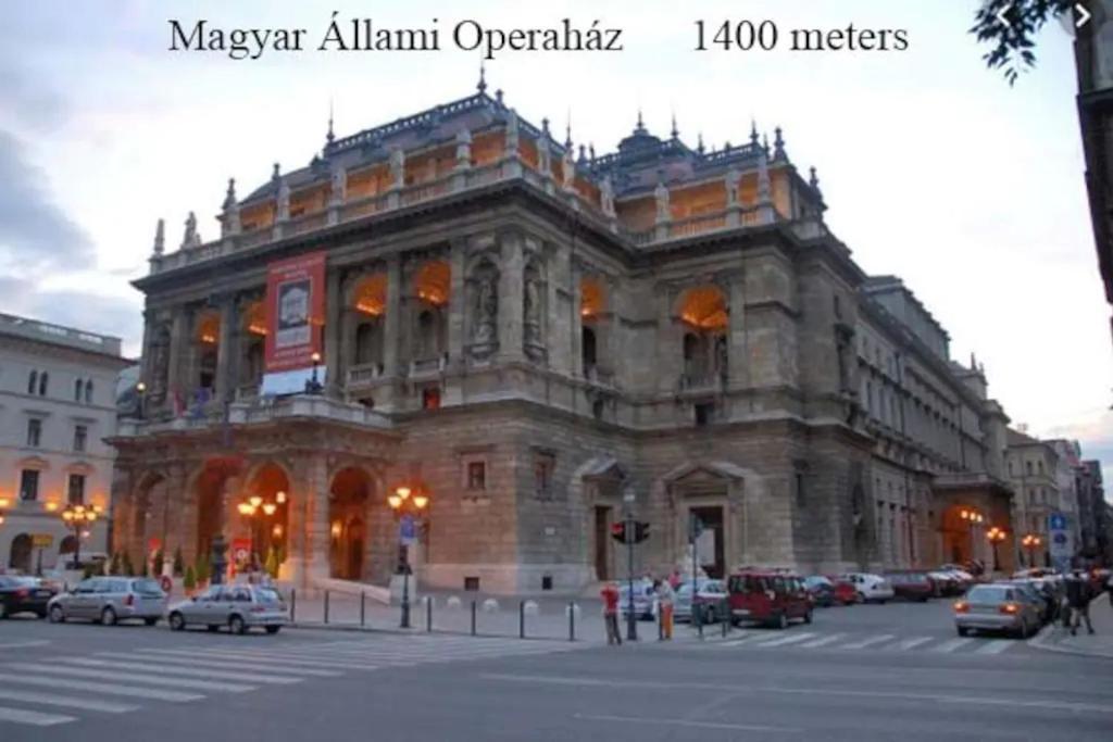 Keleti City Center Big Flat Bedroom Private Use Homestay