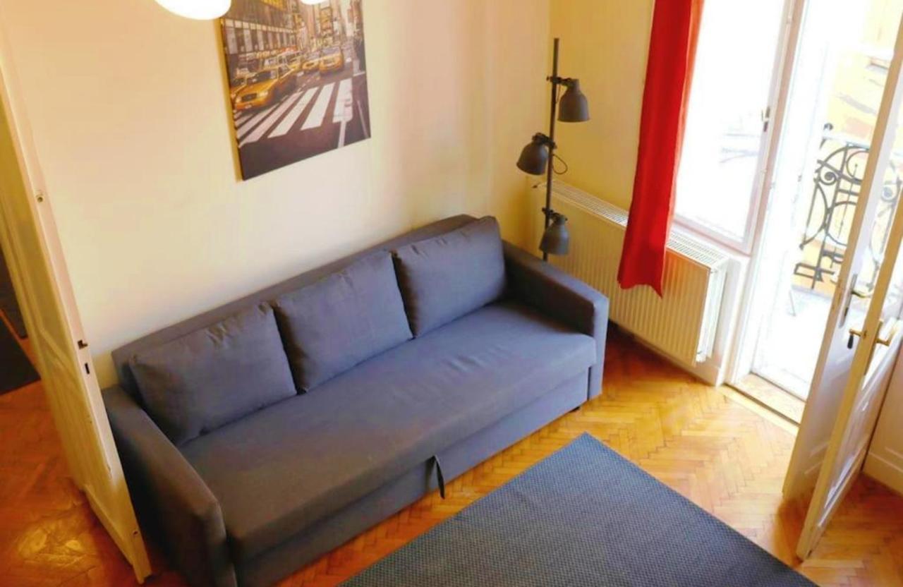 Apartamento Big Apt In The Center With Balcony & Ac