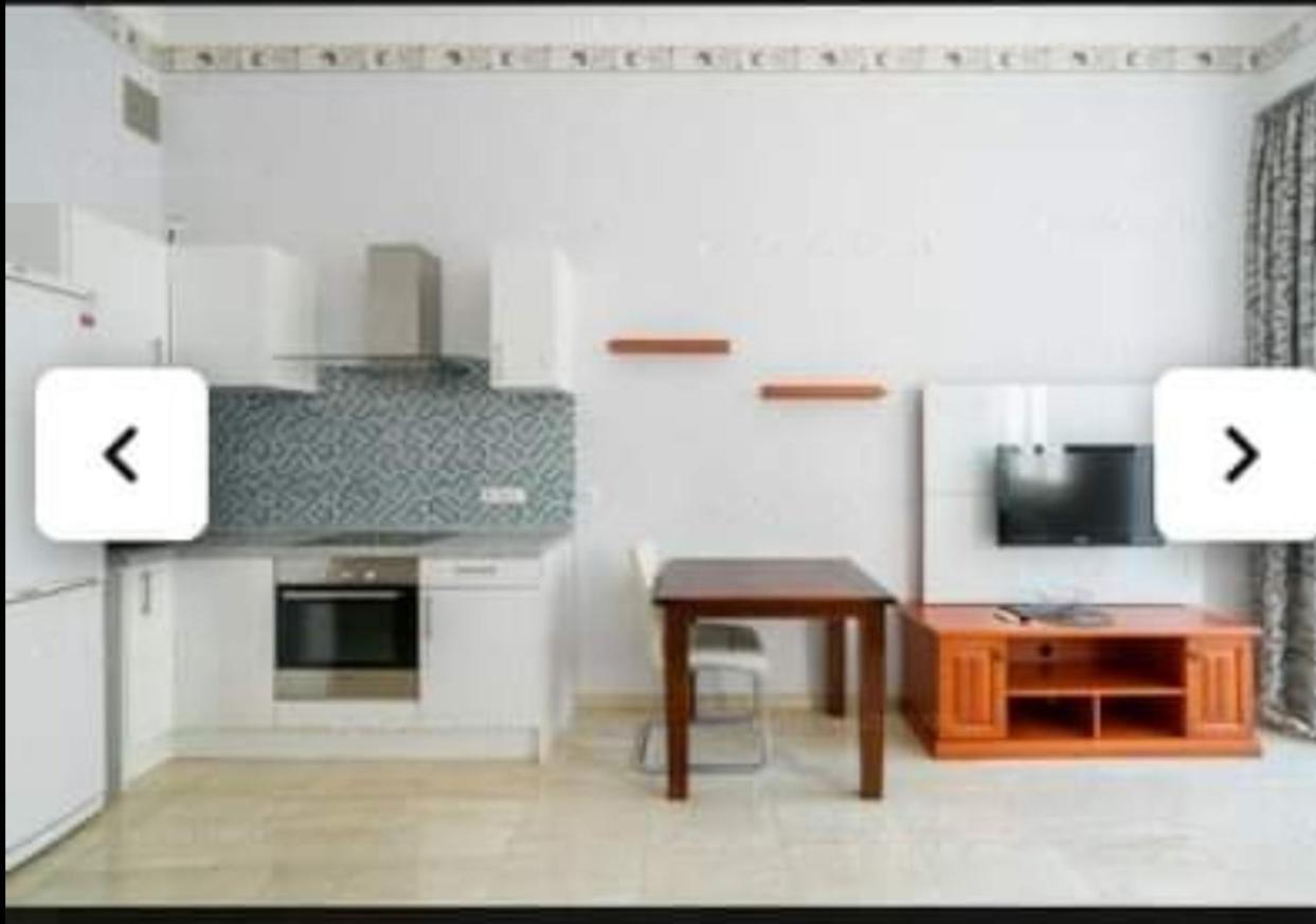 Vaci Utca Heart Of Downtown Apartment Budapest