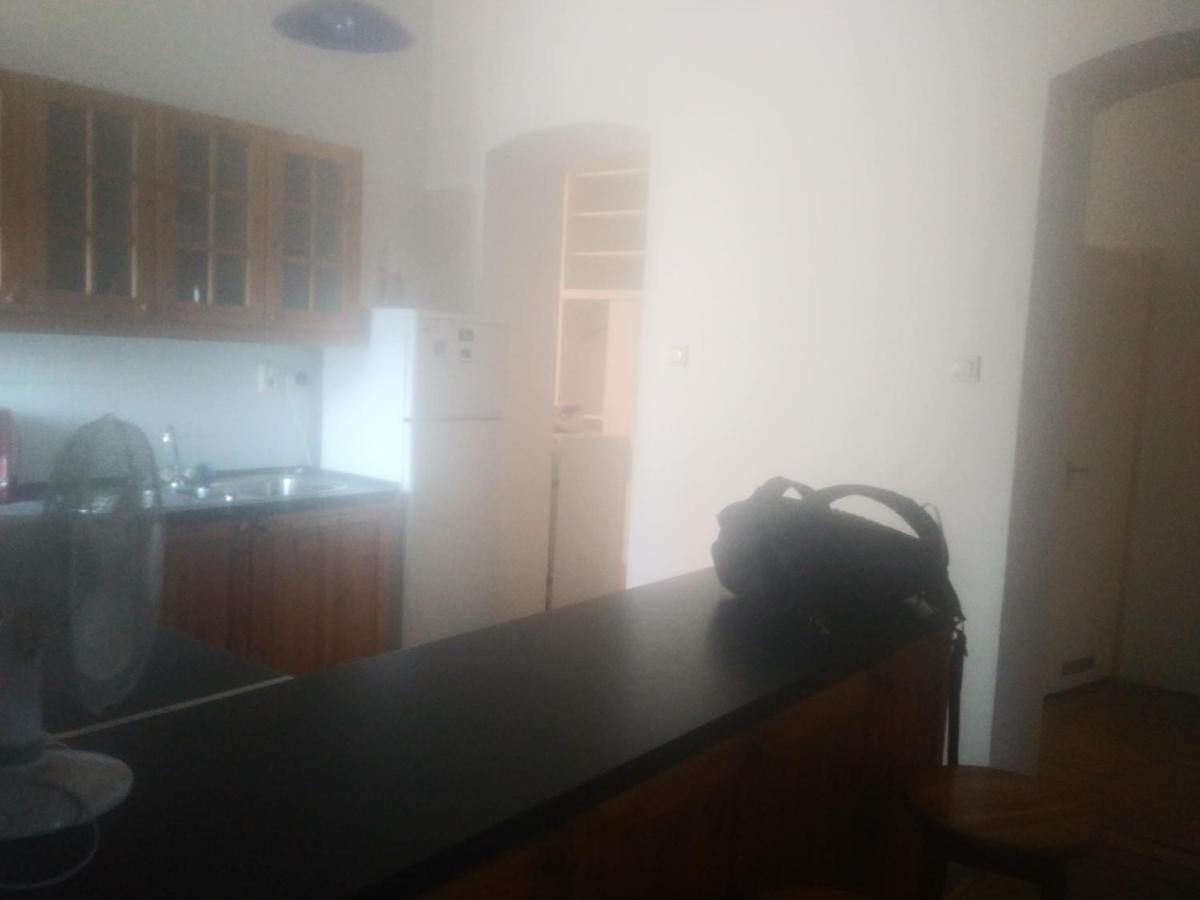 Kis Stáció 11 Beds Budapest