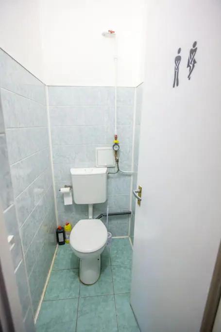 Keleti City Center Big Flat Bedroom Private Use Homestay