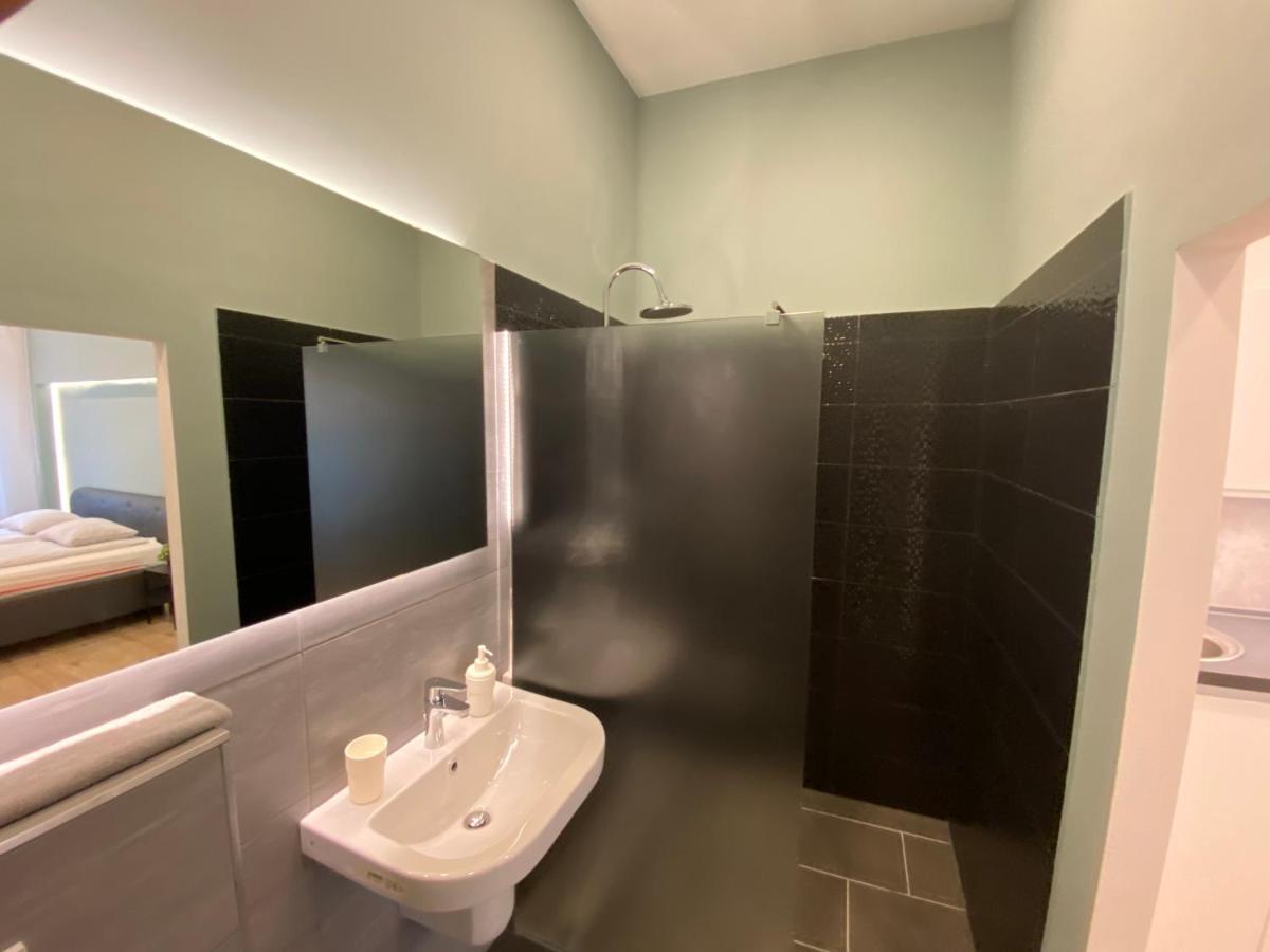 Center Of 3 Apartment *