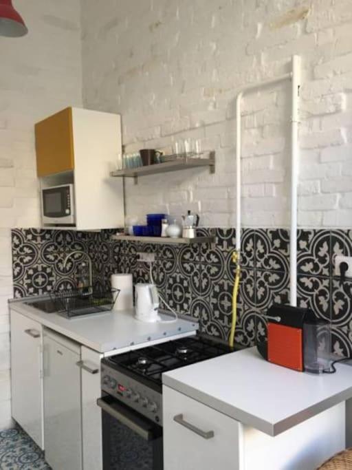 Trendy Near Basilica With Ac Apartamento