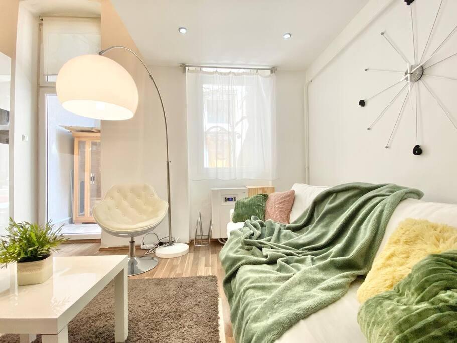 Cool! With Sauna And Private Garden Apartment