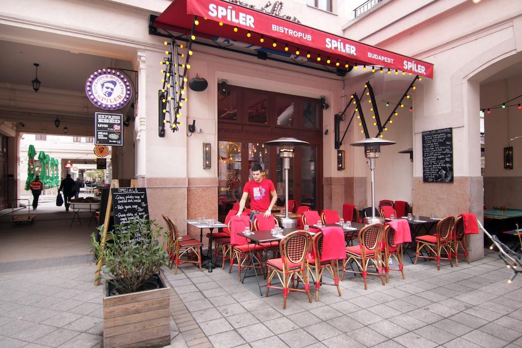 Gozsdu Court 3* Budapest