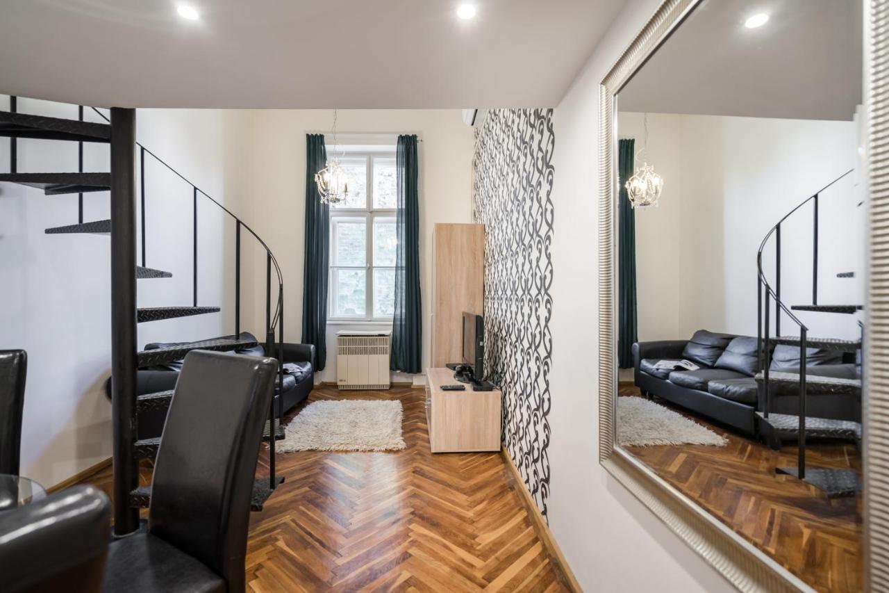 Bpr Robinia Downtown * Budapest