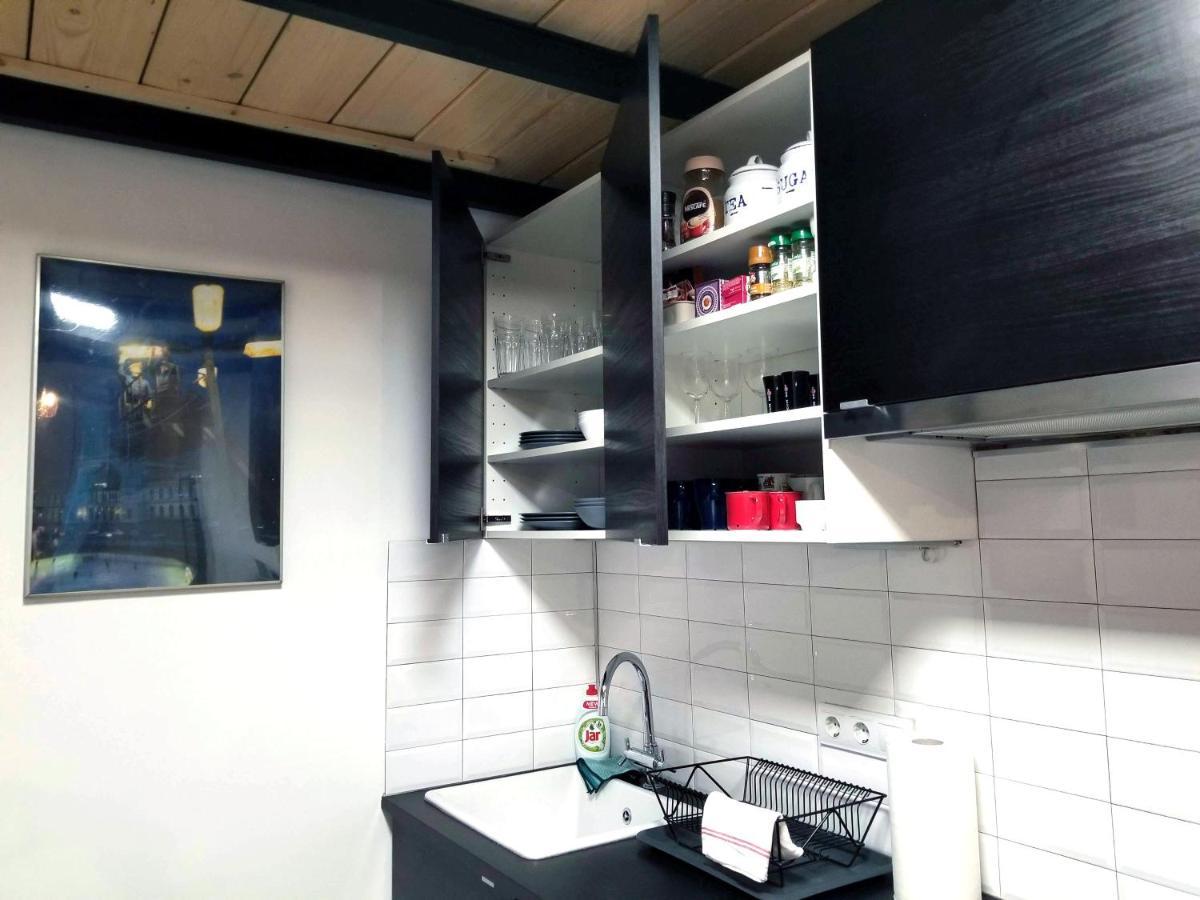 King Of Hearts Apartment *