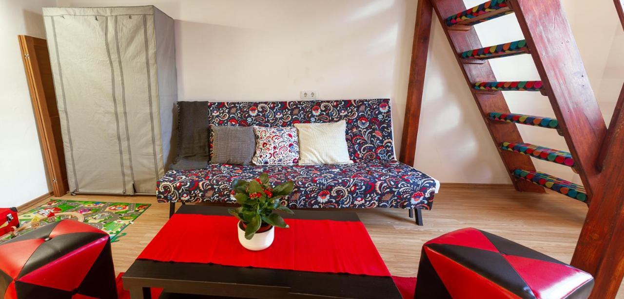 Neighbour Apartment