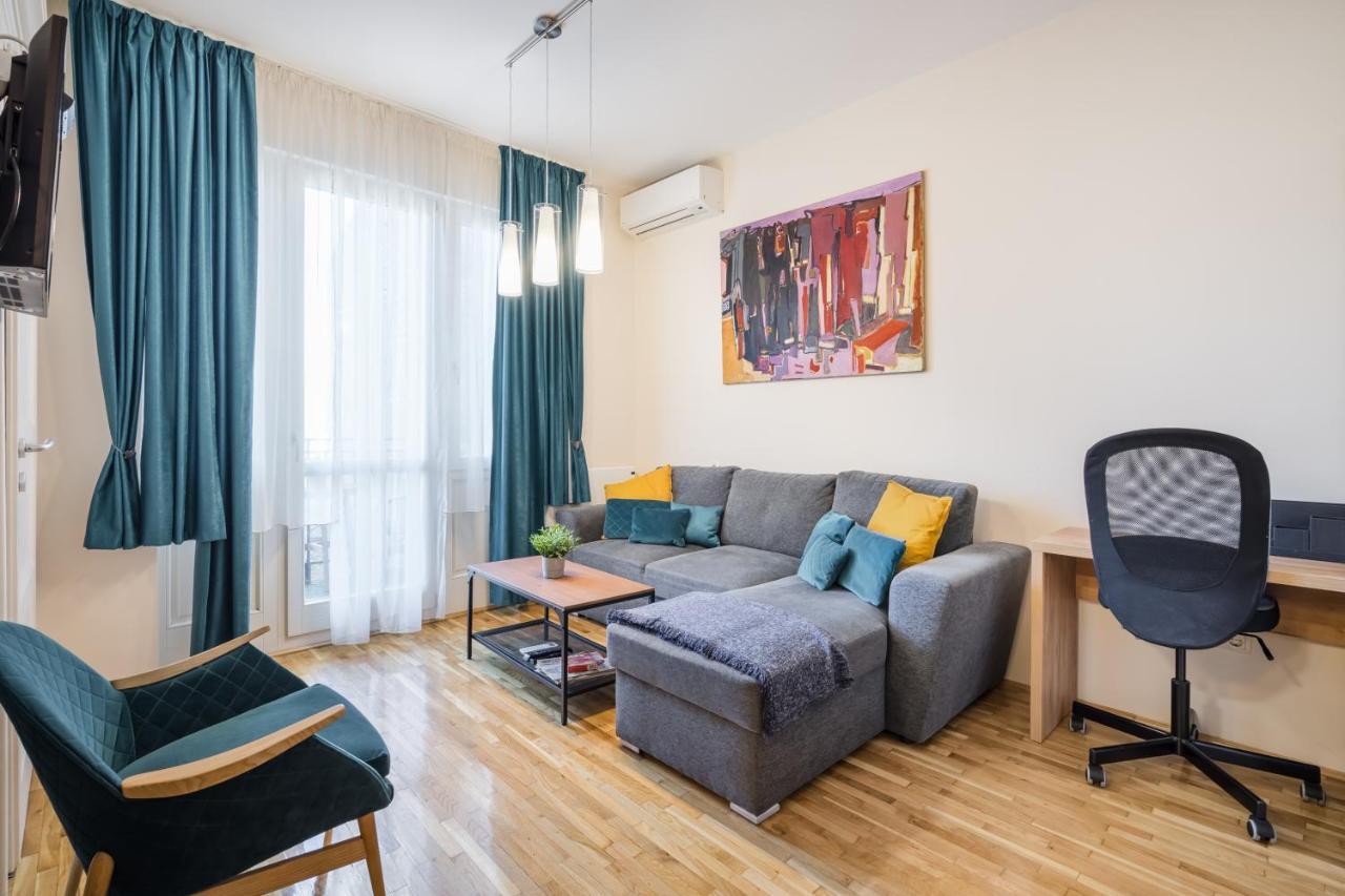Bpr Blue Paradise With A/c Apartment