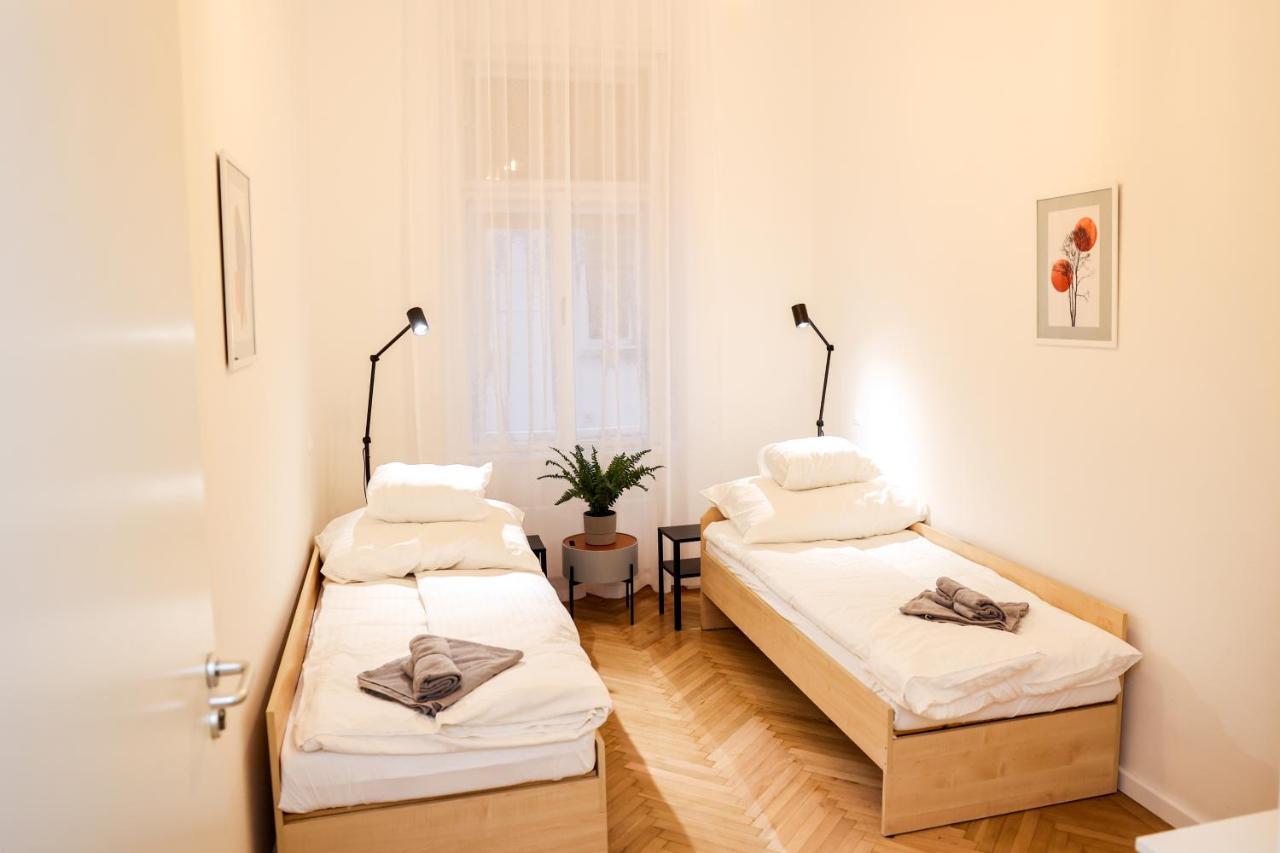 Modern 3br Free Parking Prime Location Budapest