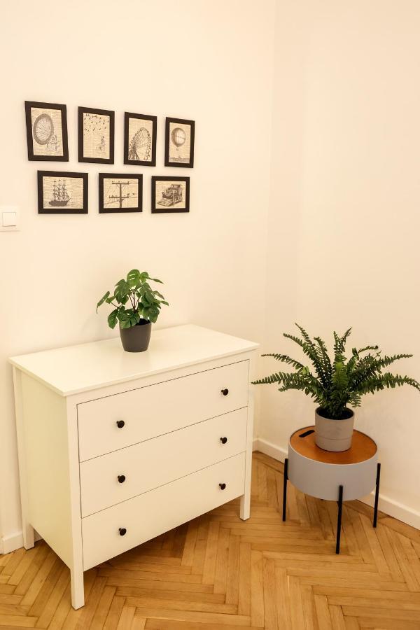Modern 3br Free Parking Prime Location * Budapest