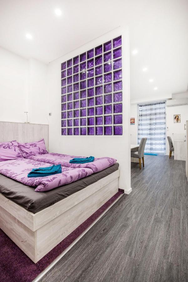 Centre Point Apartment