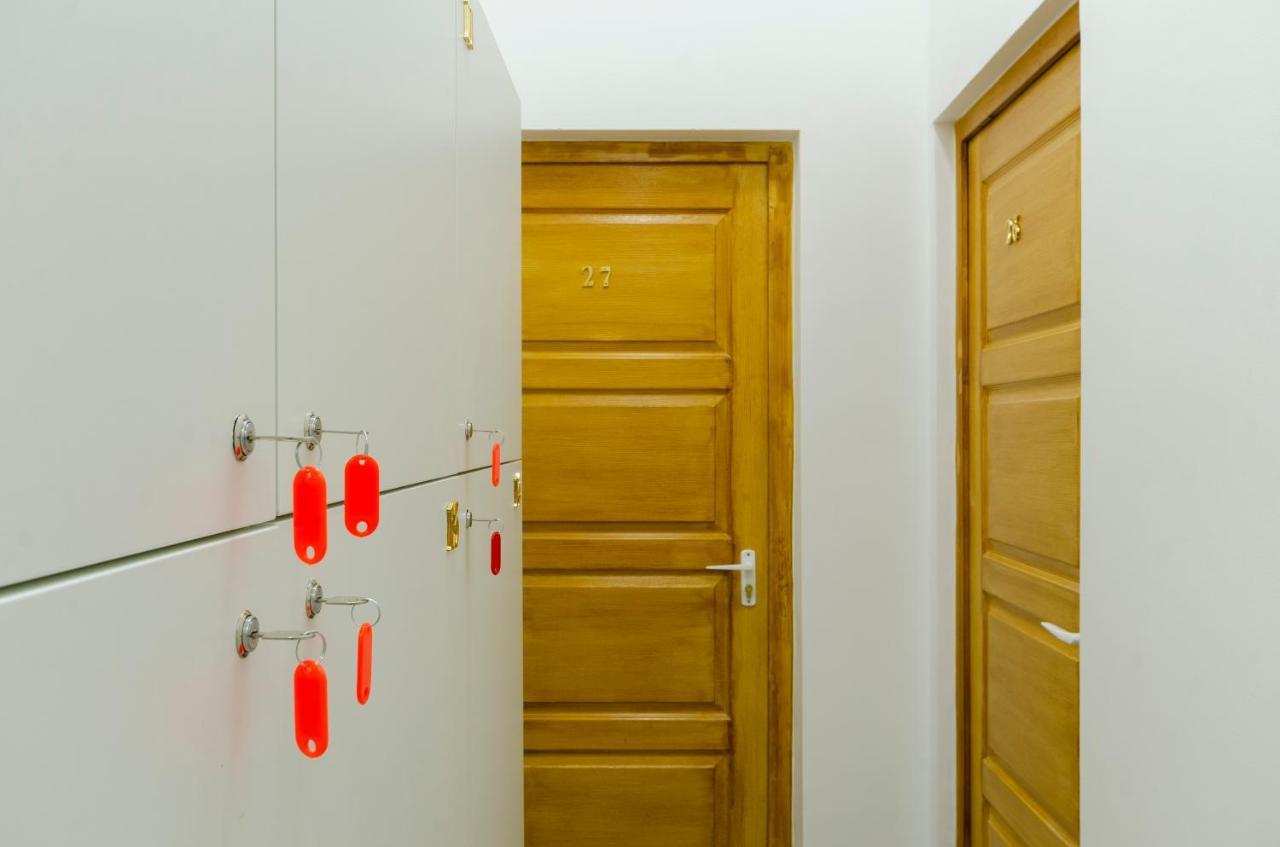 Bartok Apartahotel *