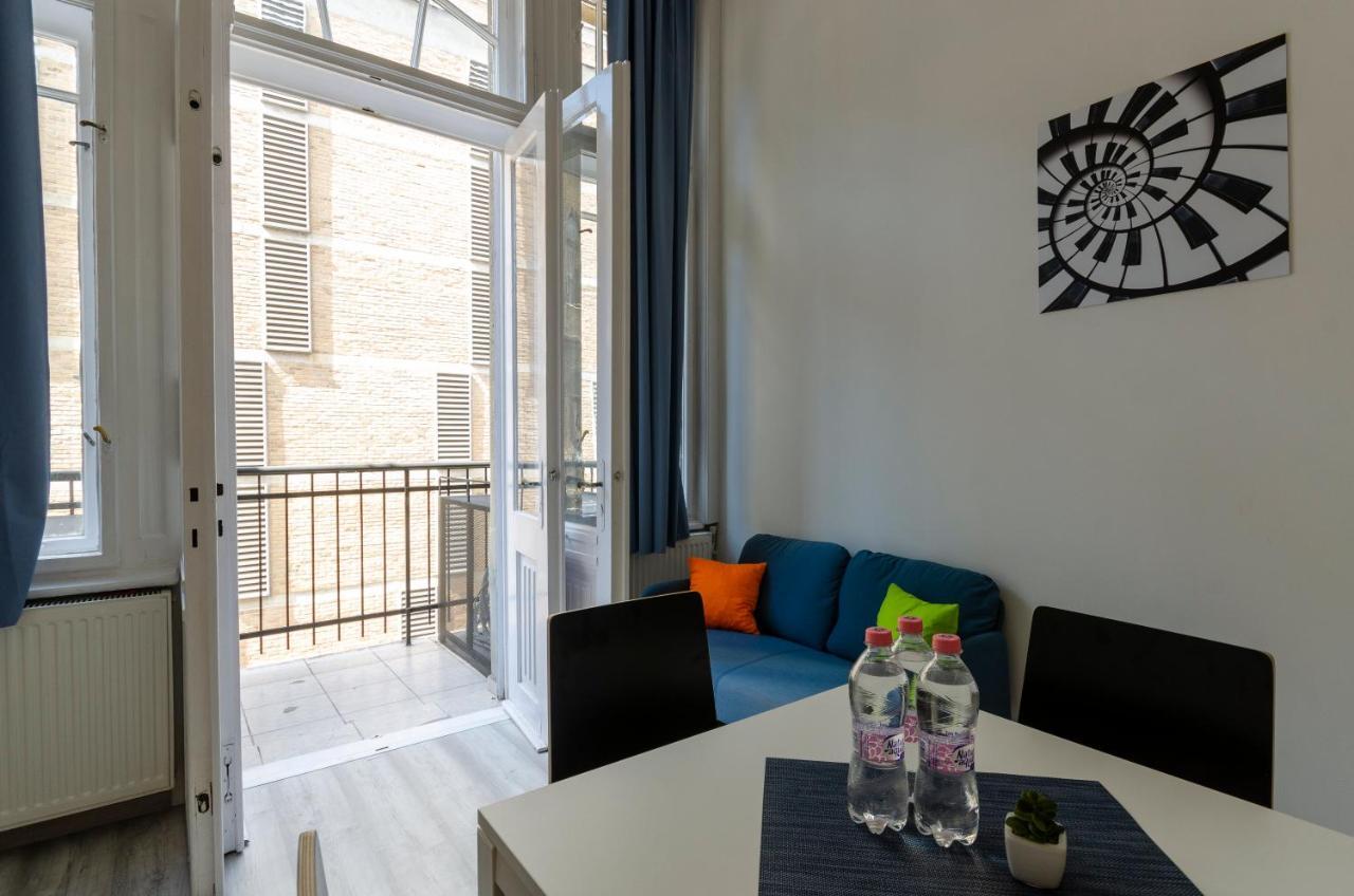 Apartahotel Bartok *