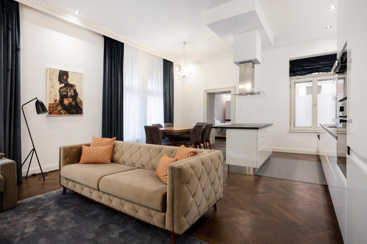 Zoya Luxury 5* Budapest