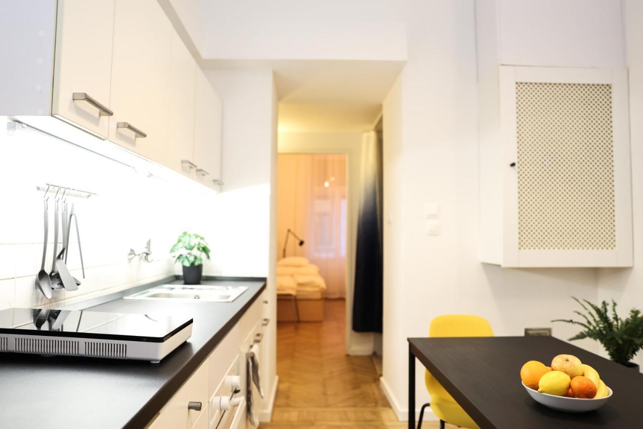 Modern 3br Free Parking Prime Location