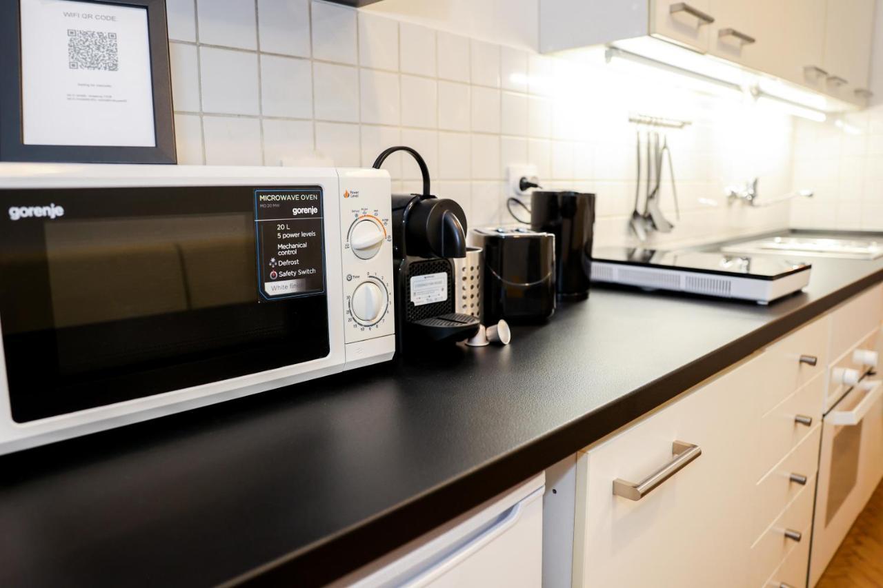 Modern 3br Free Parking Prime Location