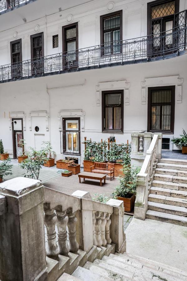 Modern 3br Free Parking Prime Location *