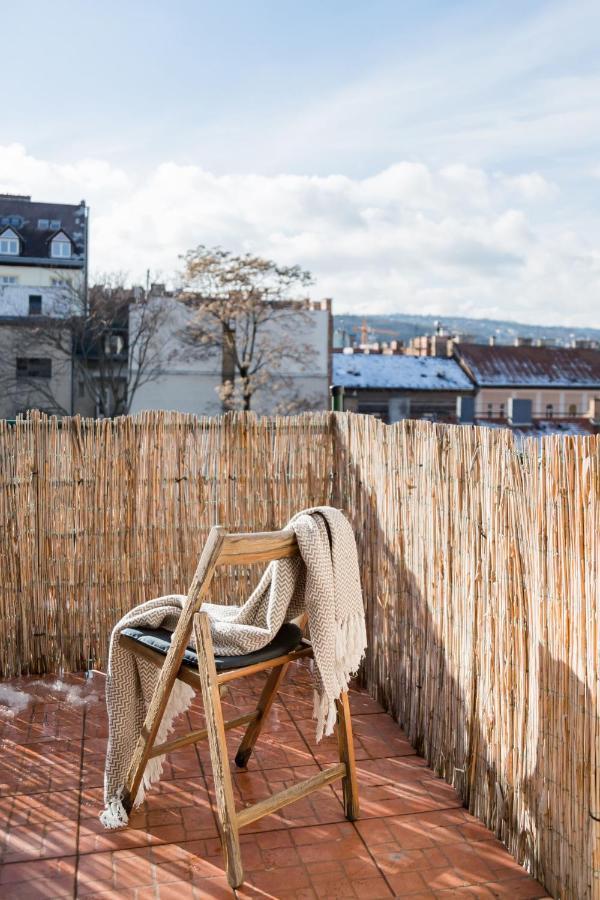 Appartement Relax Into Loft Living At A Light-filled Escape