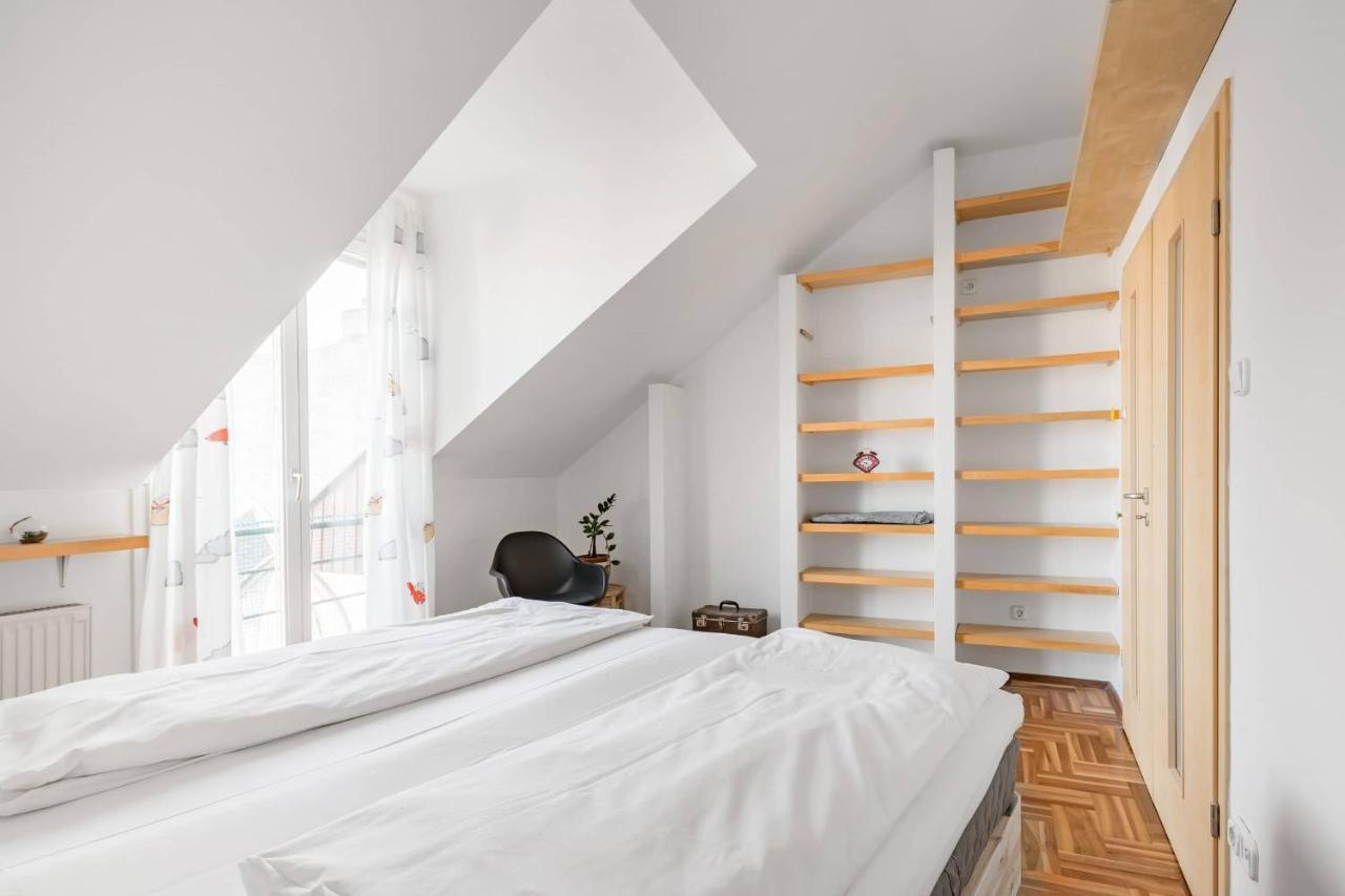 Relax Into Loft Living At A Light-filled Escape Lejlighed *