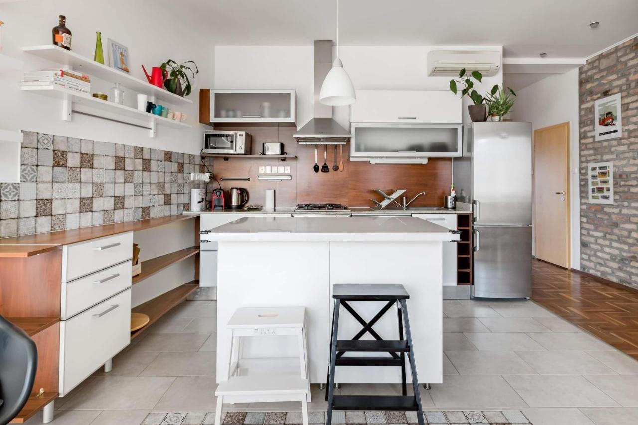 Appartement Relax Into Loft Living At A Light-filled Escape *