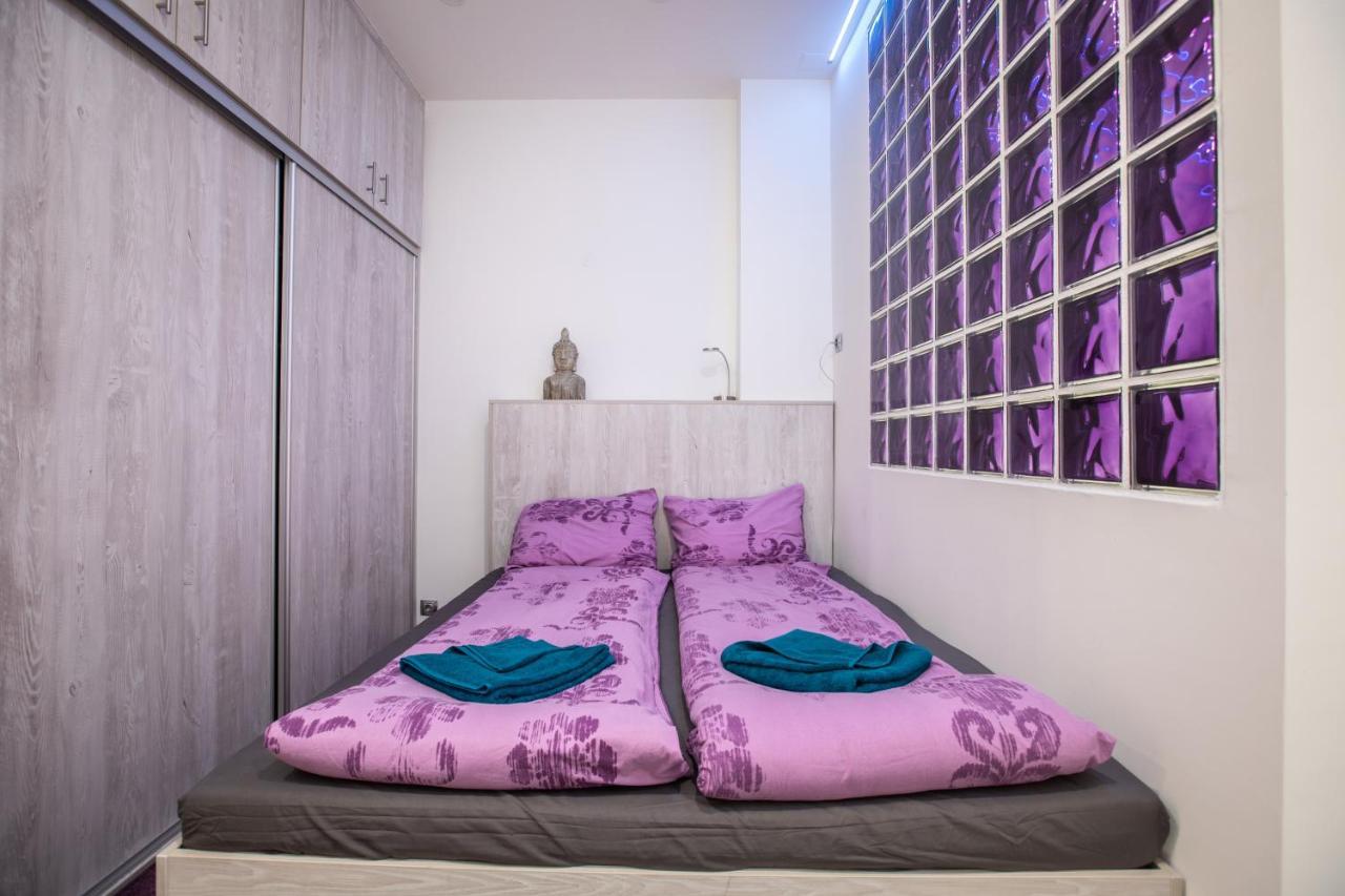Centre Point Apartment