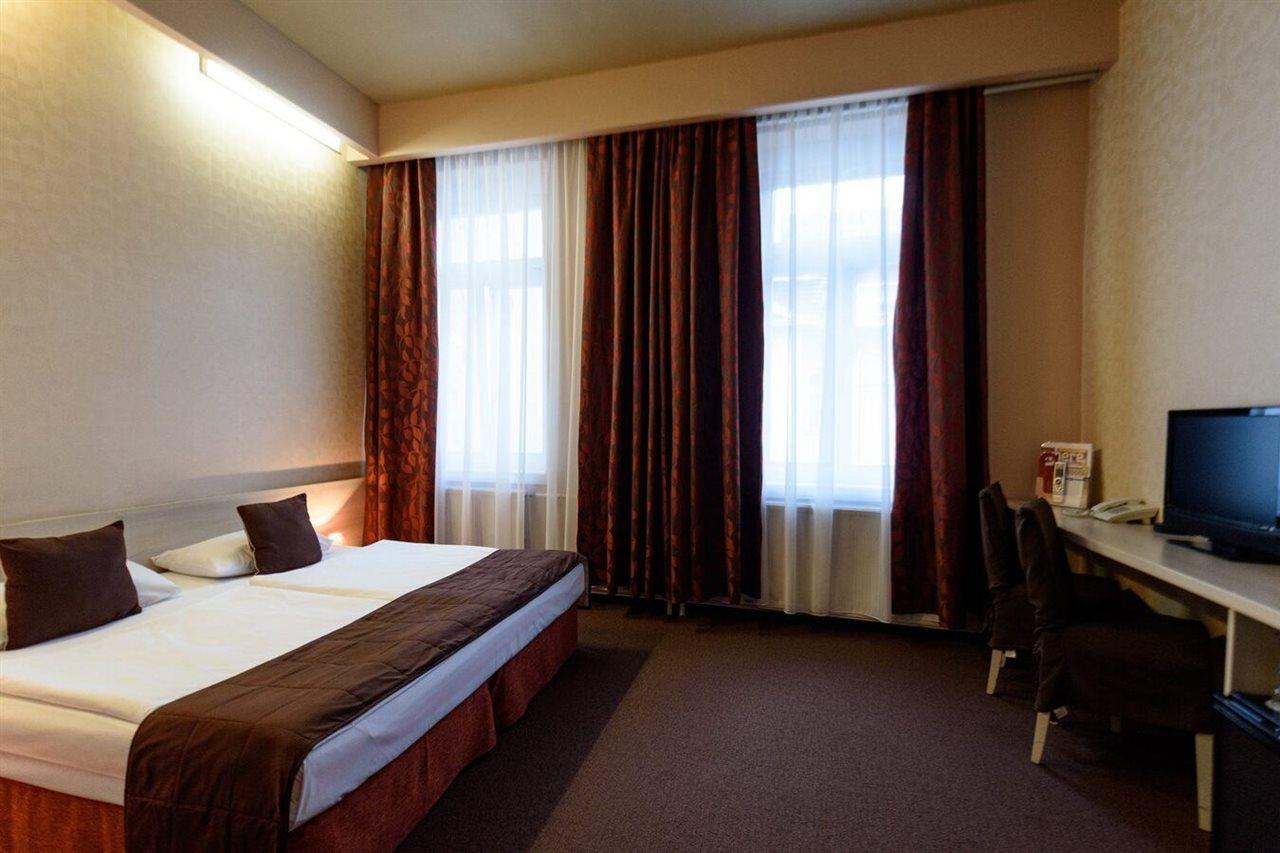 Hotel Star City