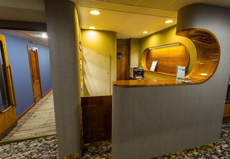 Botel Grand Jules - Boat Budapest