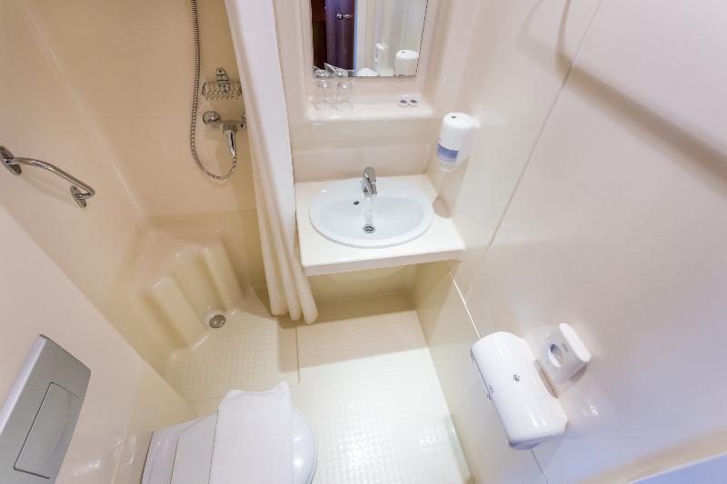 Grand Jules - Boat Botel 3*
