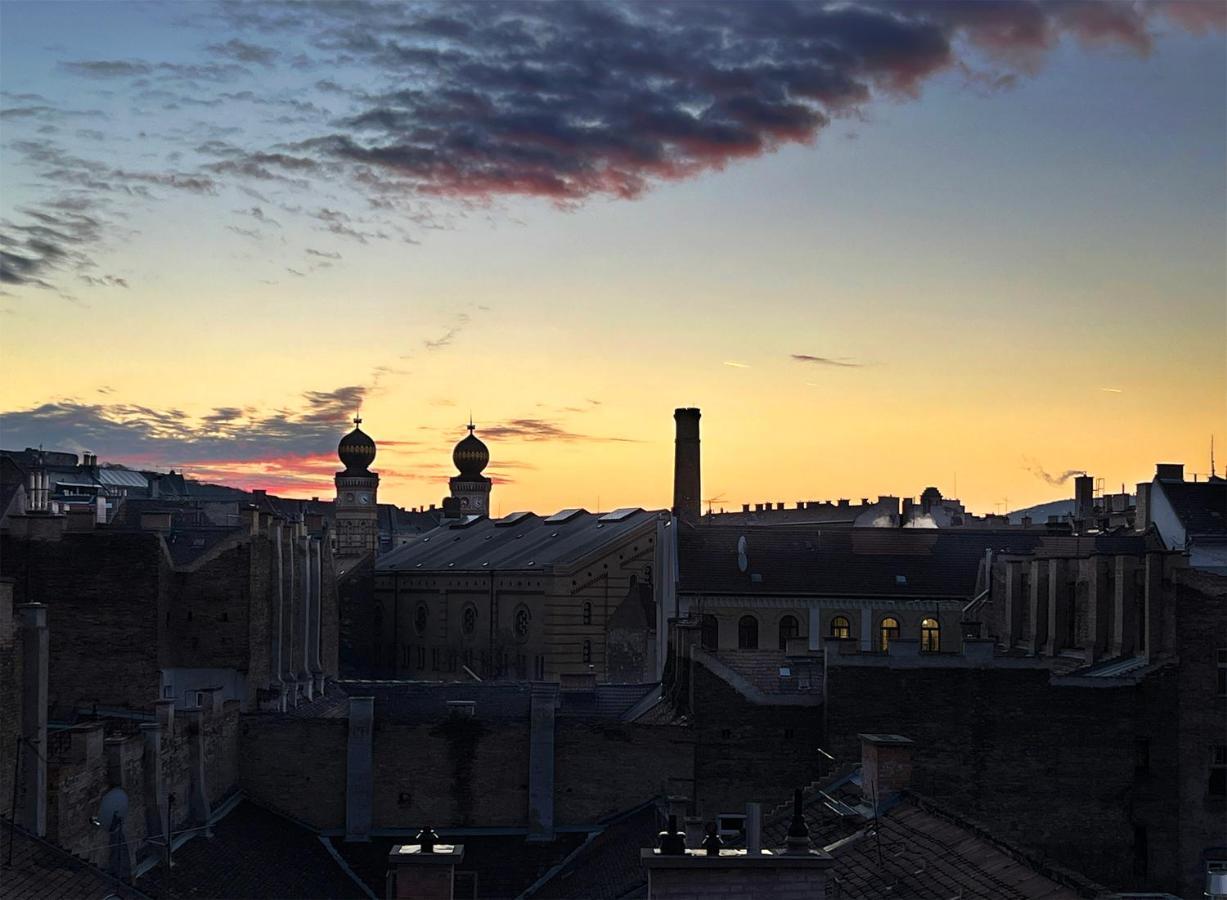 Artemisia Luxury Penthouse *