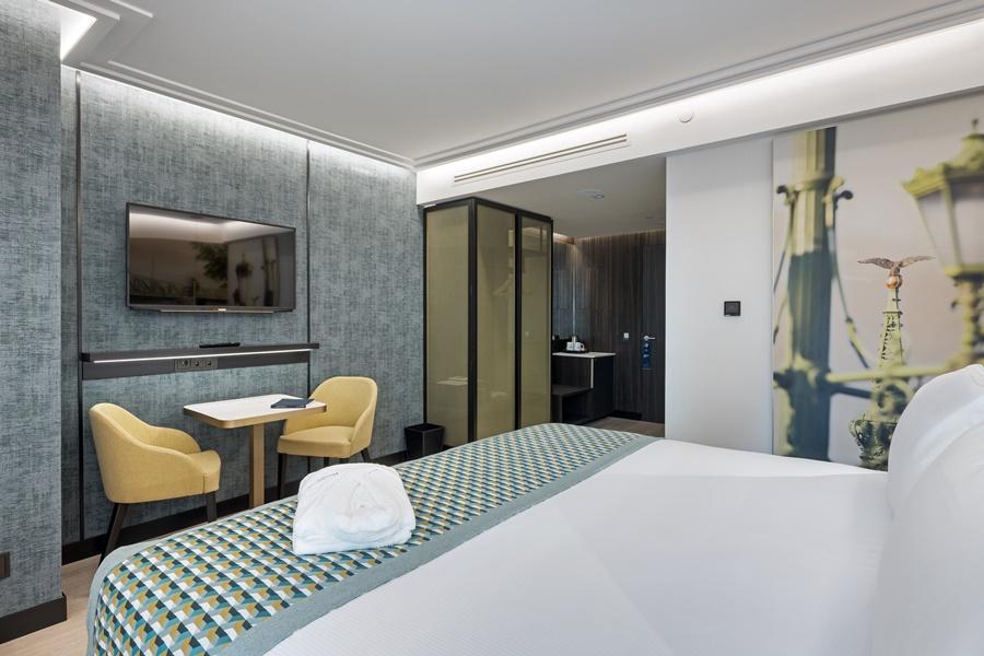 Eurostars Ambassador Hotell 4*