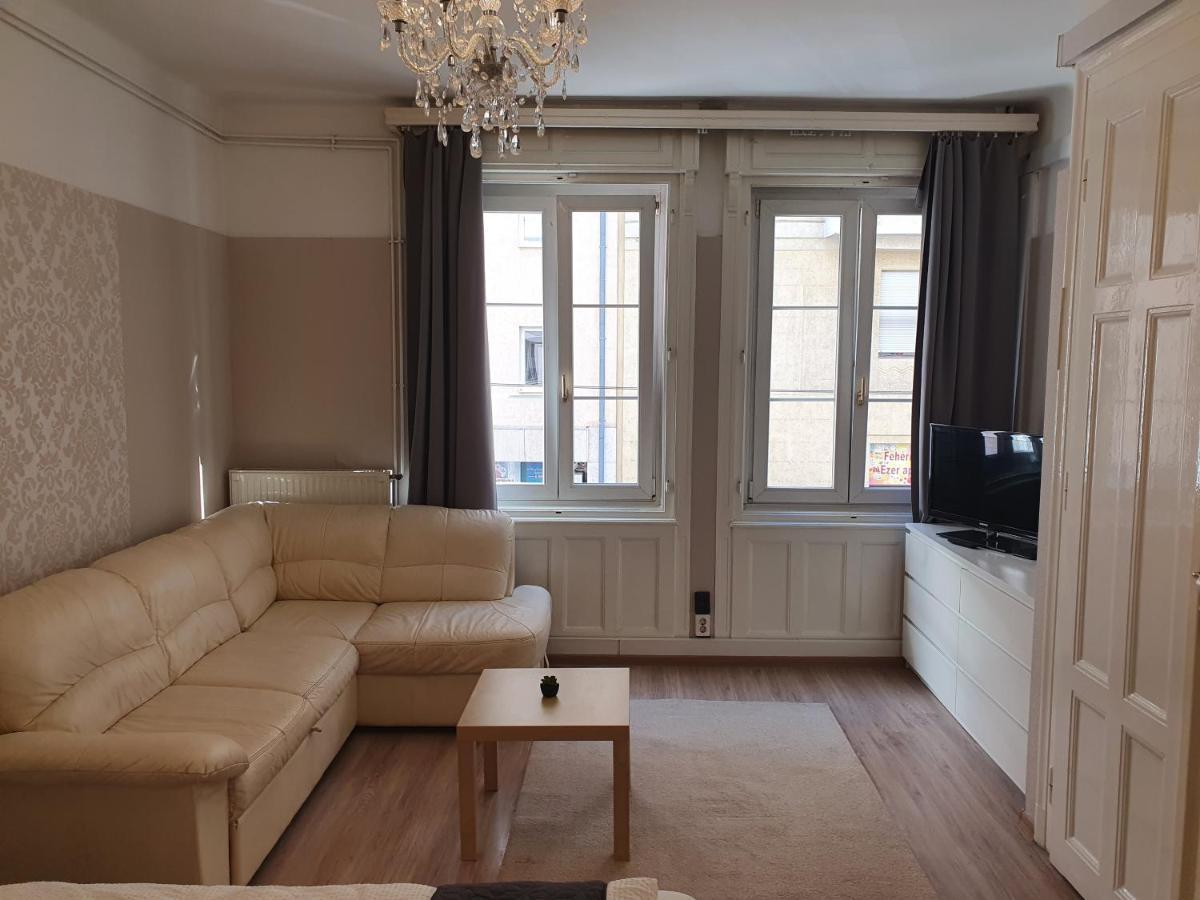 Charming In The Heart Of Apartment