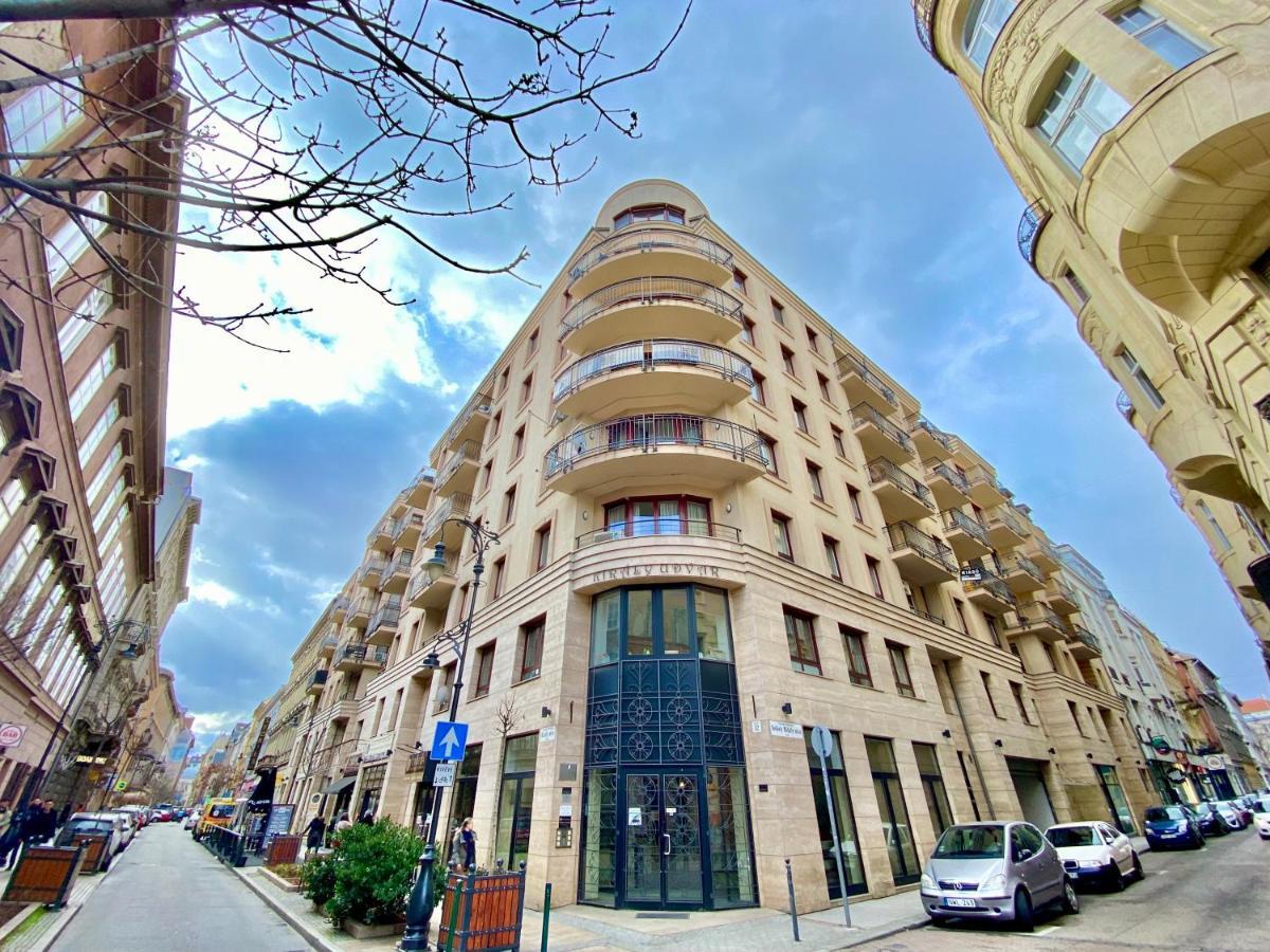 Downtown Vibe-kiraly I Apts W Private Balcony Appartamento Budapest