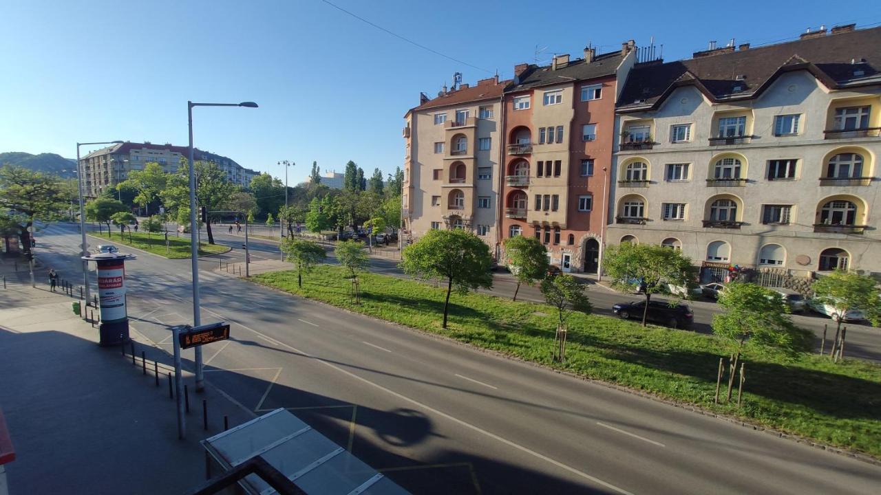 Cozy In Near Gellert Hill
