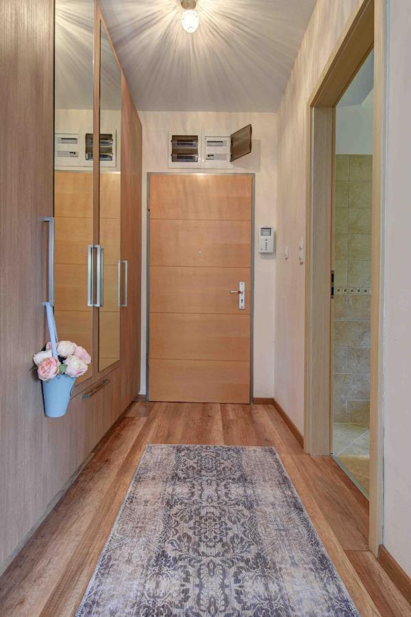 Appartement Madarhegy With Garden Buda Side