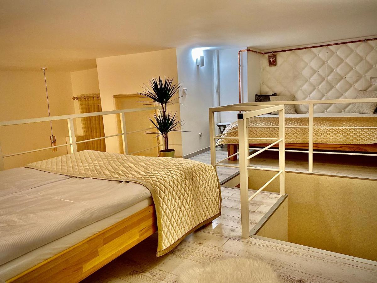 3 Comfortable And Cosy In Heart Of Near Basilica Apartment