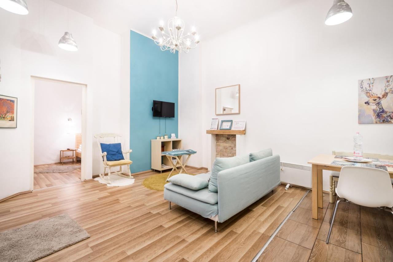 Colorwave Design Apartment Budapest