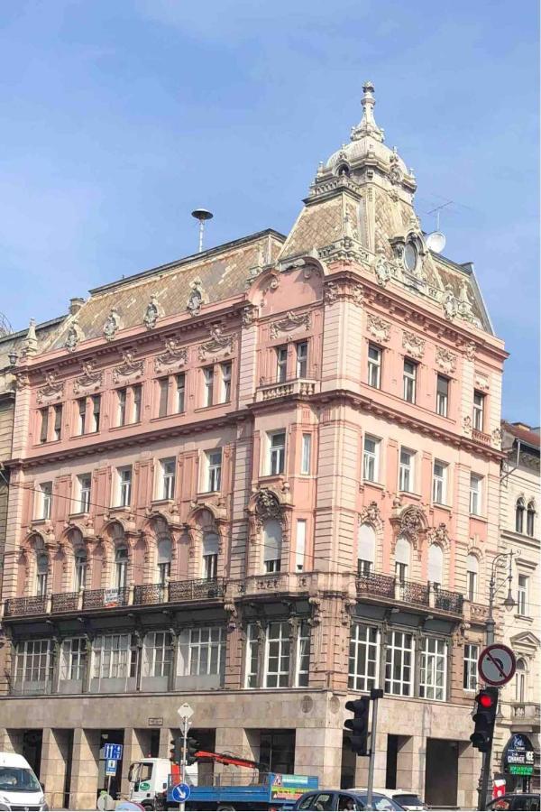 Appartement Bpr Sophisticated Astoria With Balcony