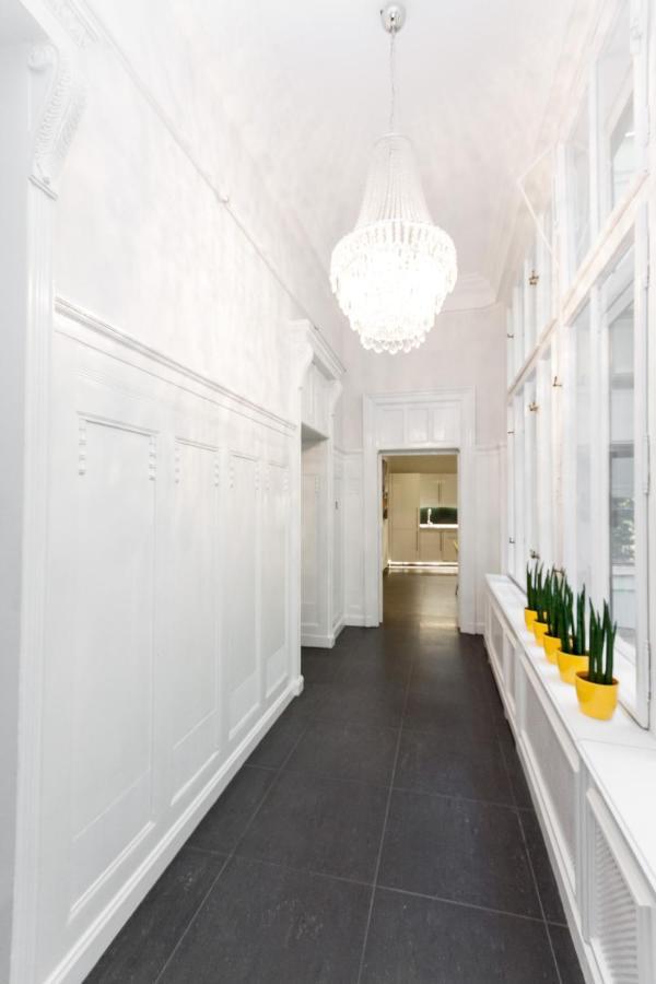 Bpr Sophisticated Astoria With Balcony *