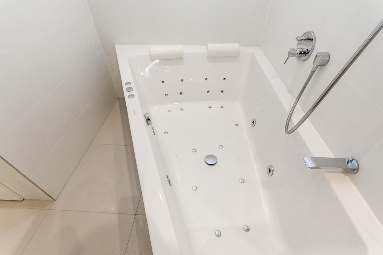 Bpr Sophisticated Astoria With Balcony * Budapest