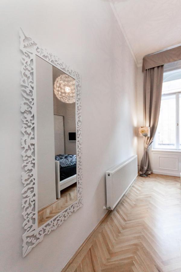 Appartement Bpr Sophisticated Astoria With Balcony Budapest